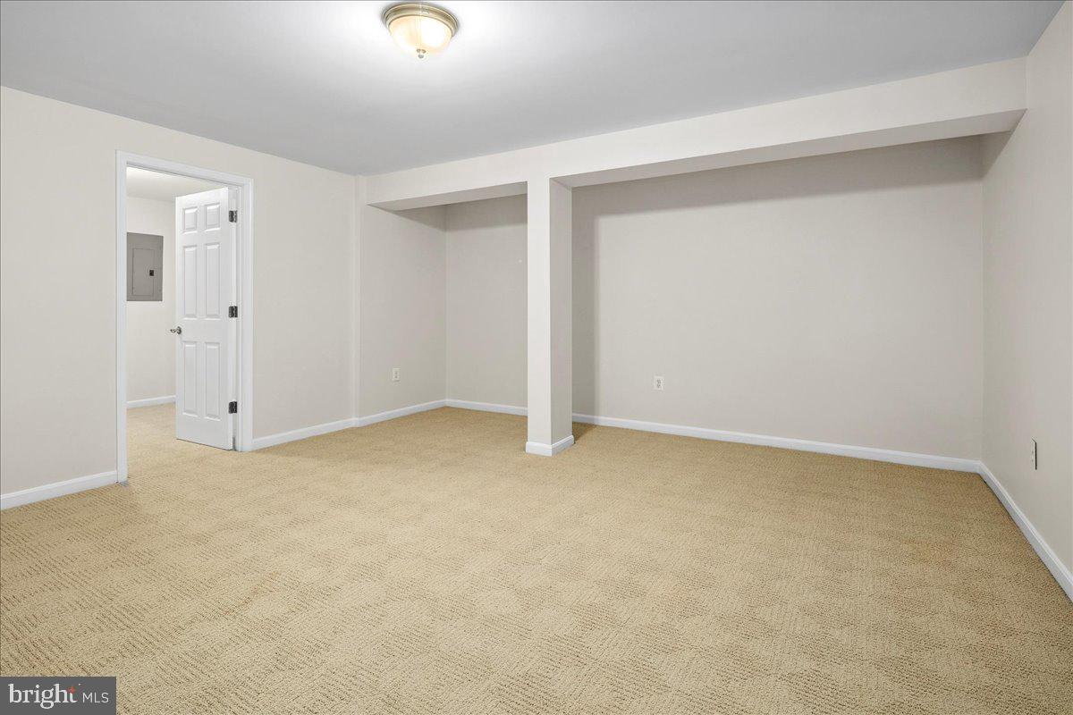 CEDAR BROOKE - Residential