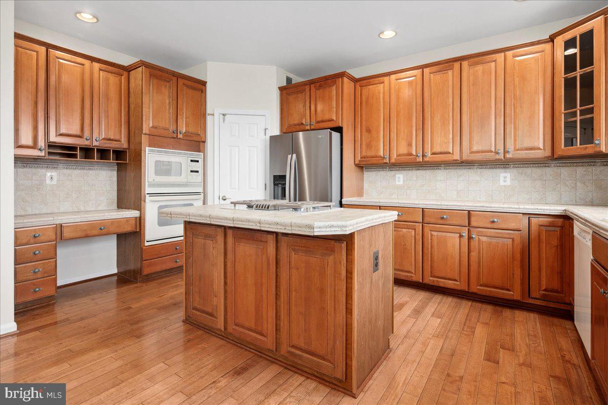 CEDAR BROOKE - Residential