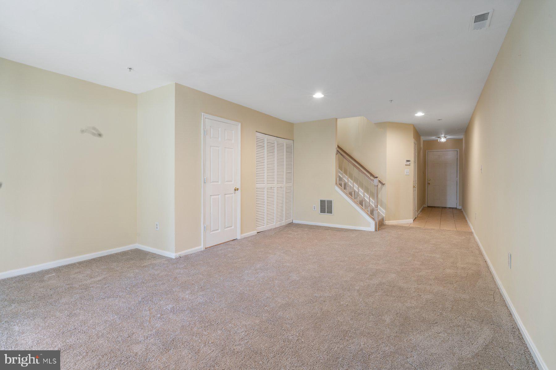 OWINGS MILLS - Residential