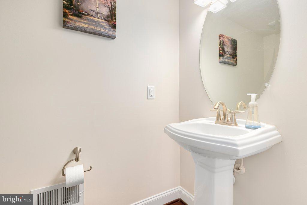 ROCK CREEK WOODS - Residential