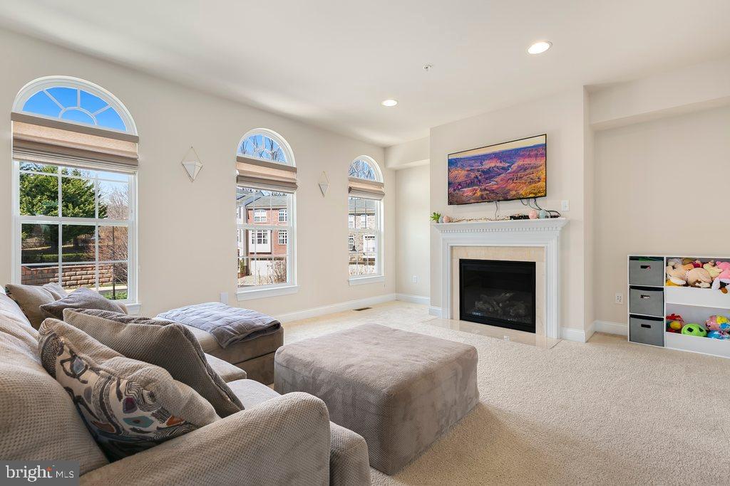 ROCK CREEK WOODS - Residential