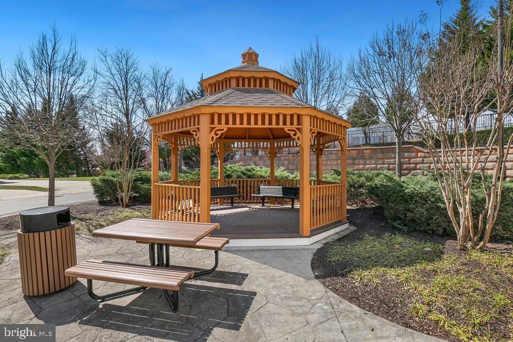 ROCK CREEK WOODS - Residential