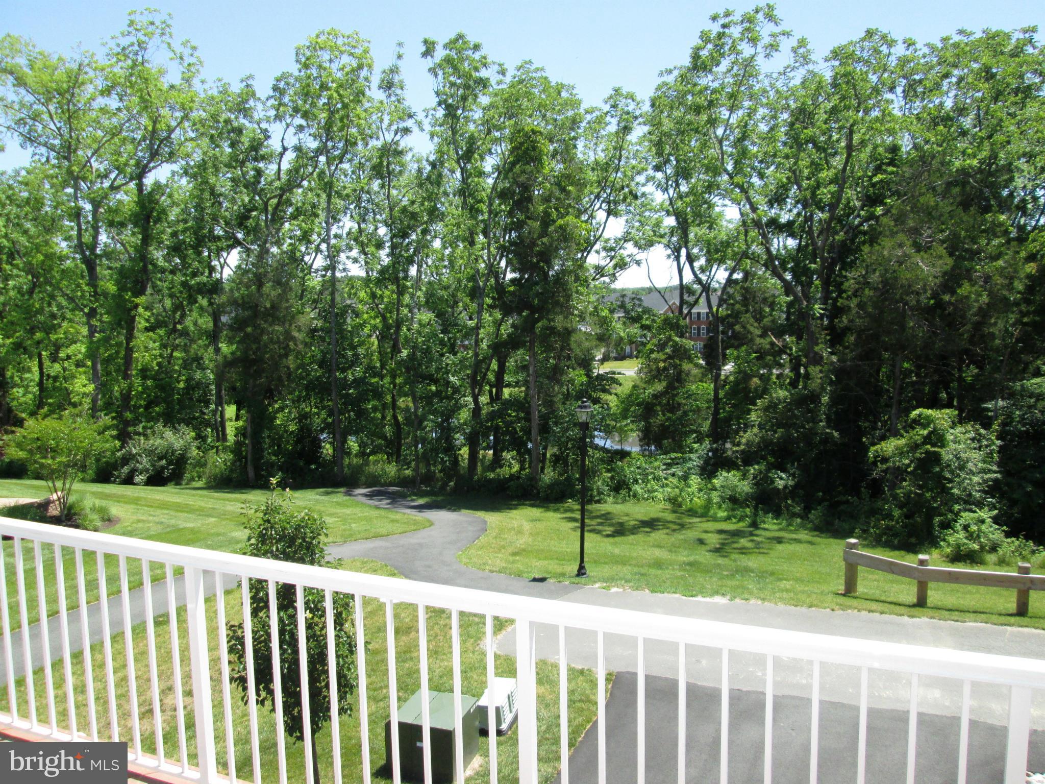 LOUDOUN VALLEY ESTATES 2 - Residential Lease