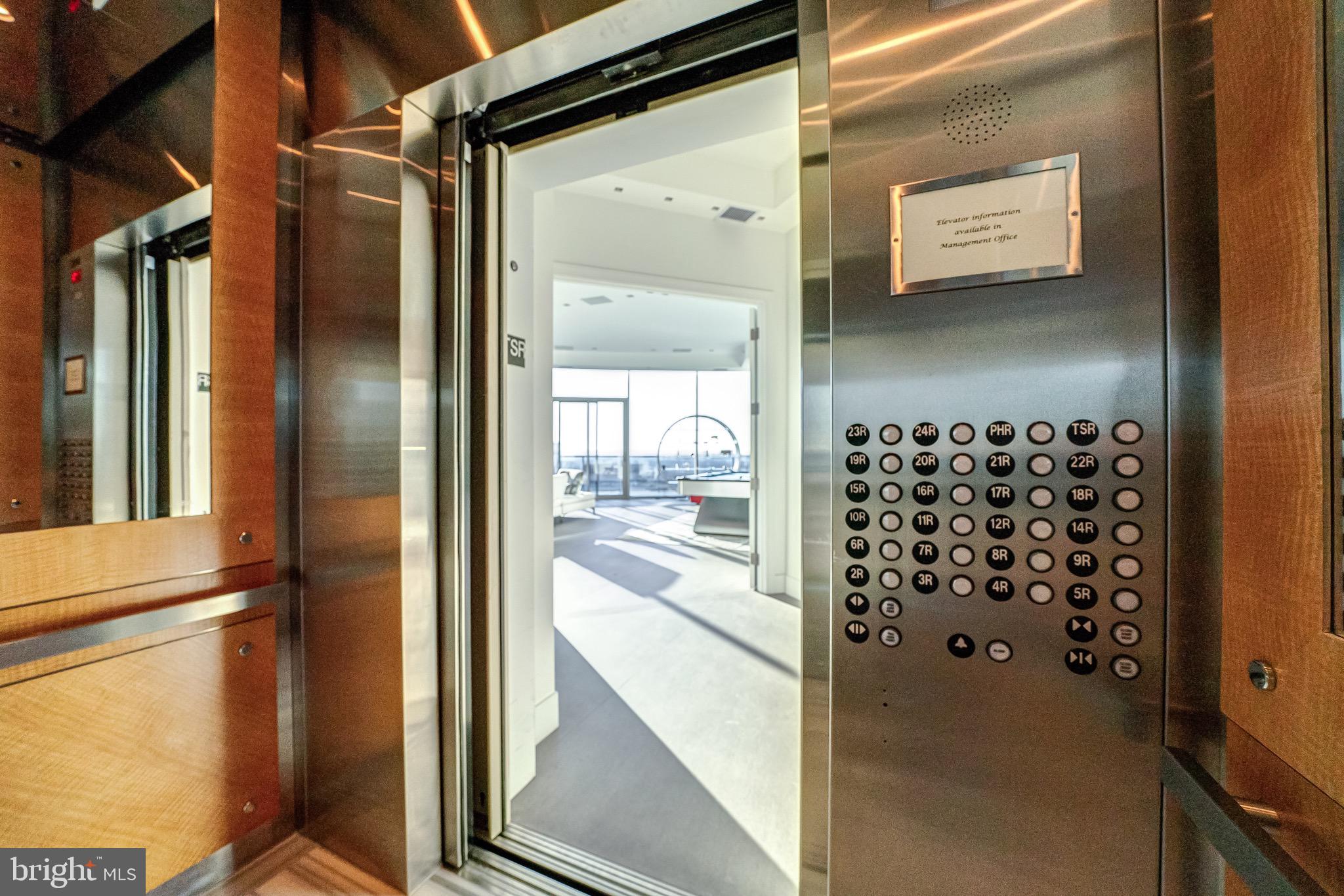 TURNBERRY TOWER - Residential