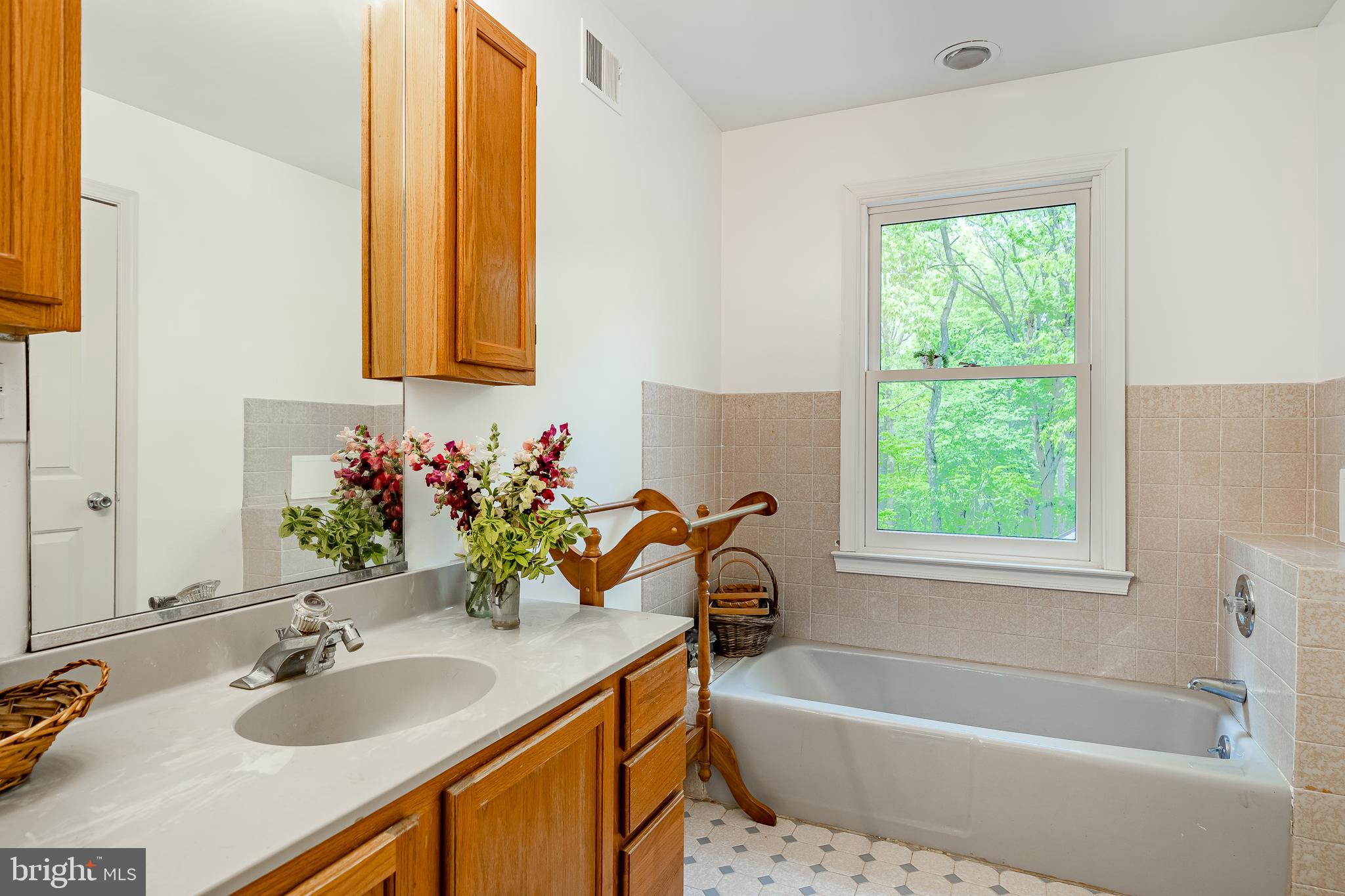 CHESHIRE HUNT - Residential