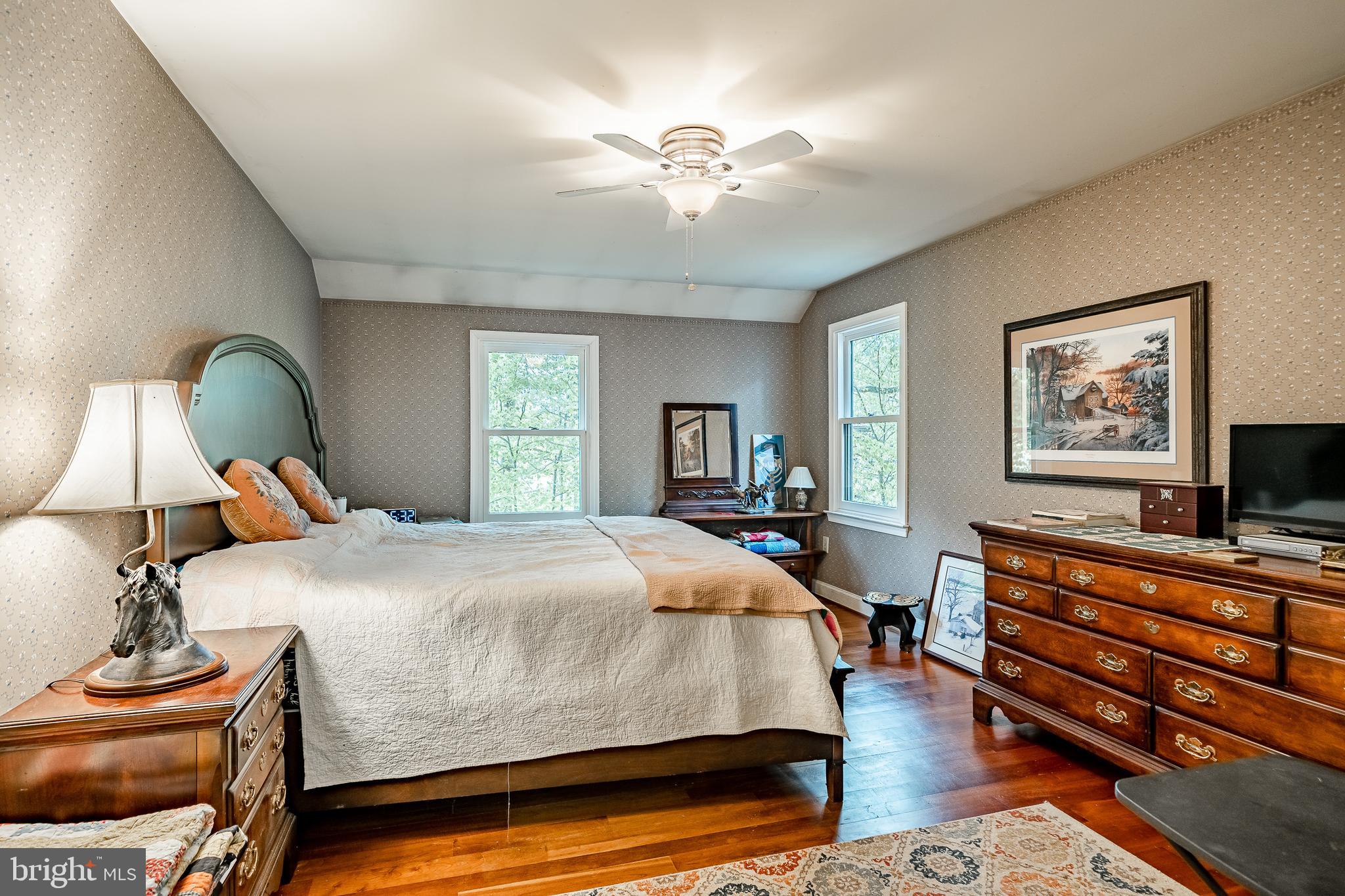 CHESHIRE HUNT - Residential