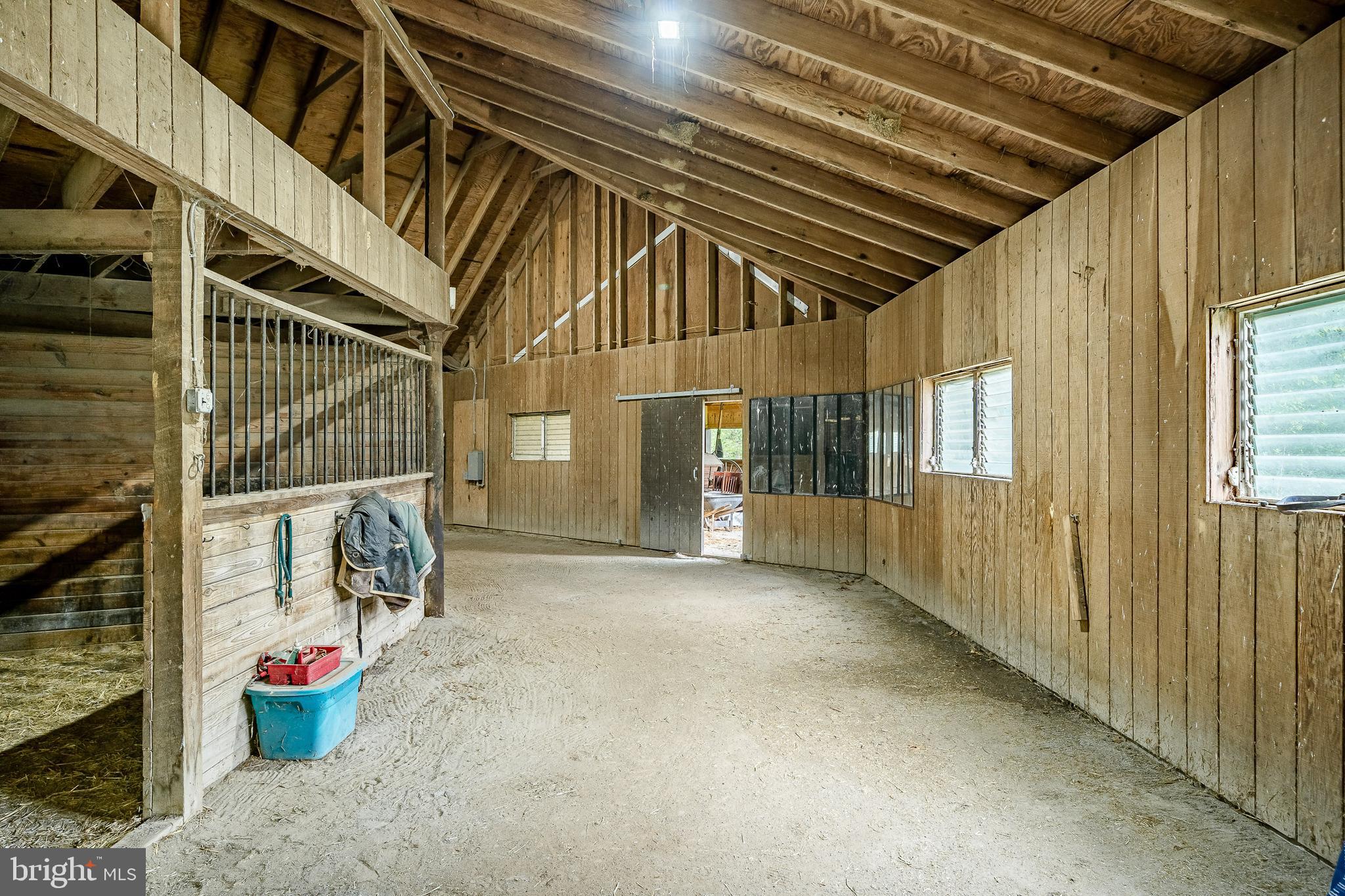 CHESHIRE HUNT - Residential