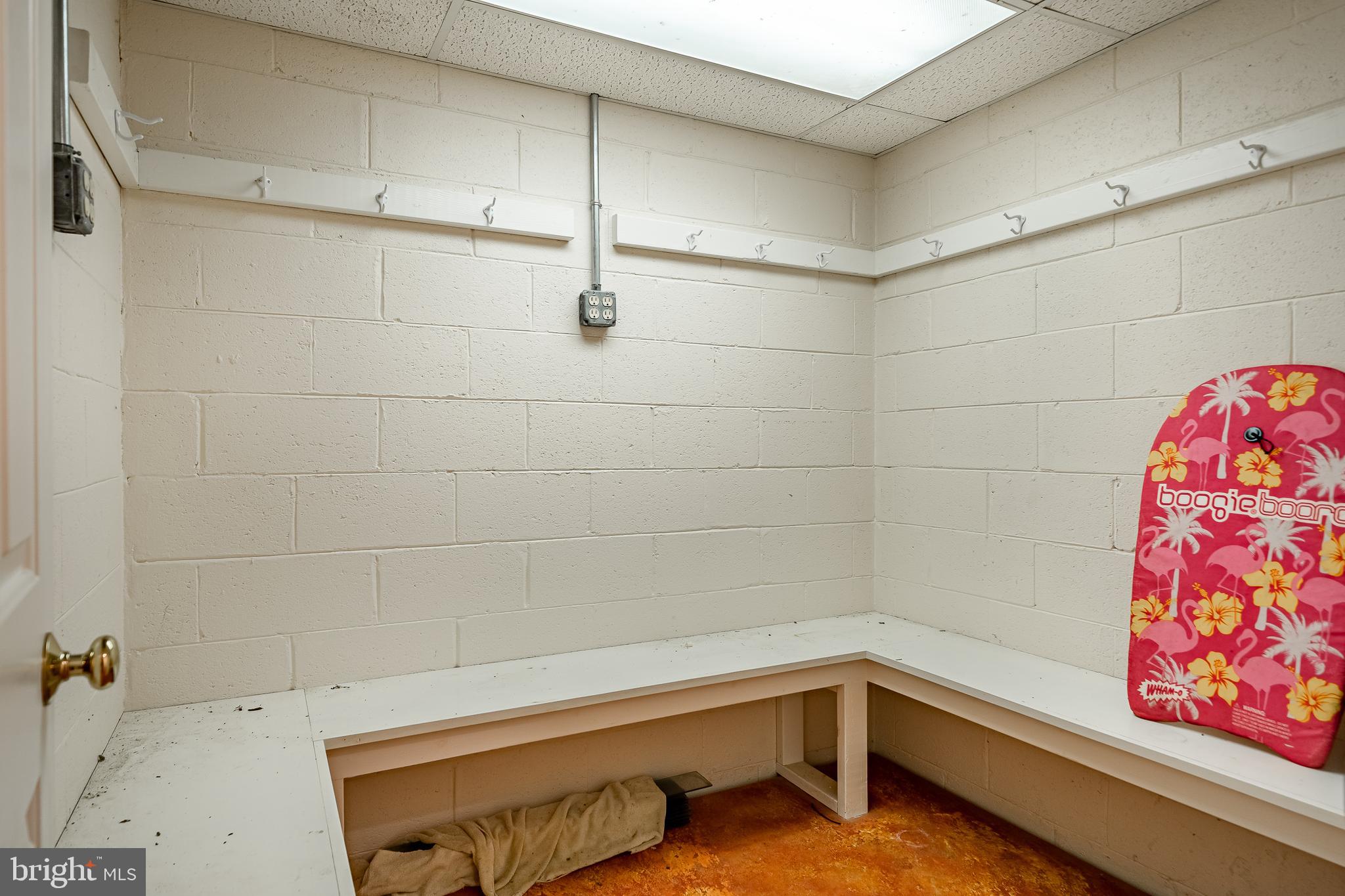 CHESHIRE HUNT - Residential