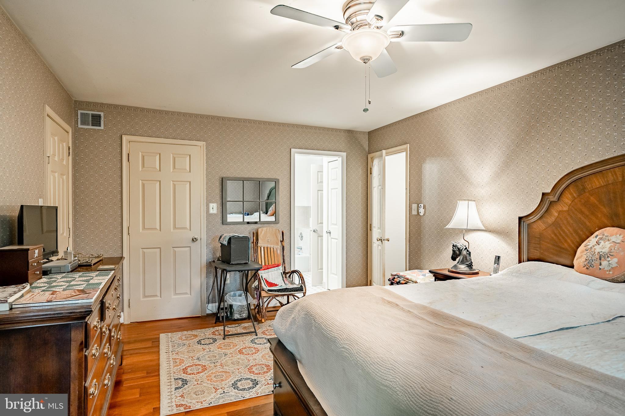 CHESHIRE HUNT - Residential