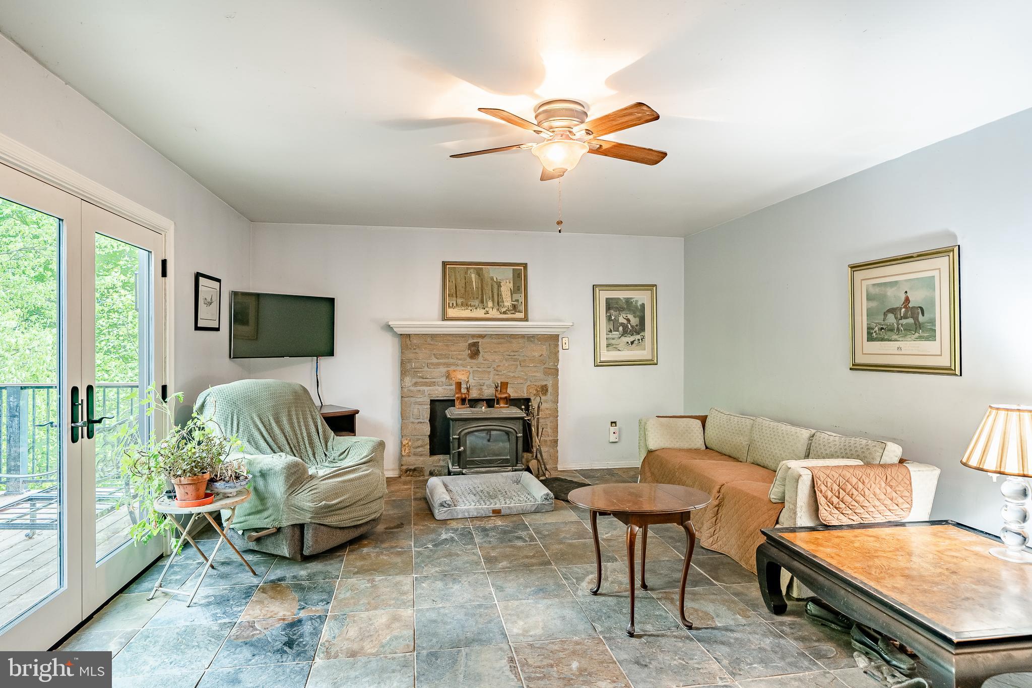 CHESHIRE HUNT - Residential