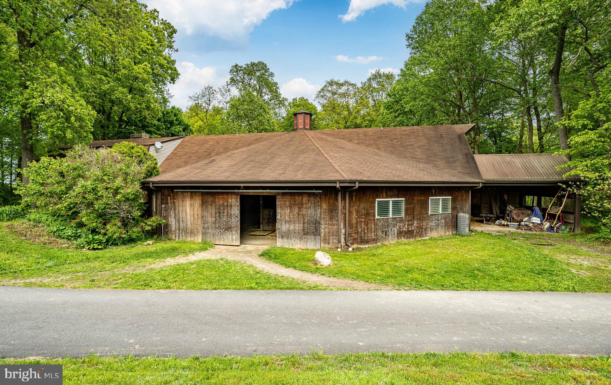 CHESHIRE HUNT - Residential