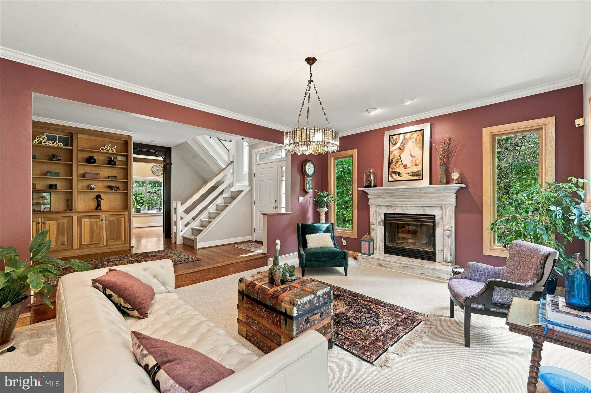 441 WOODED WAY