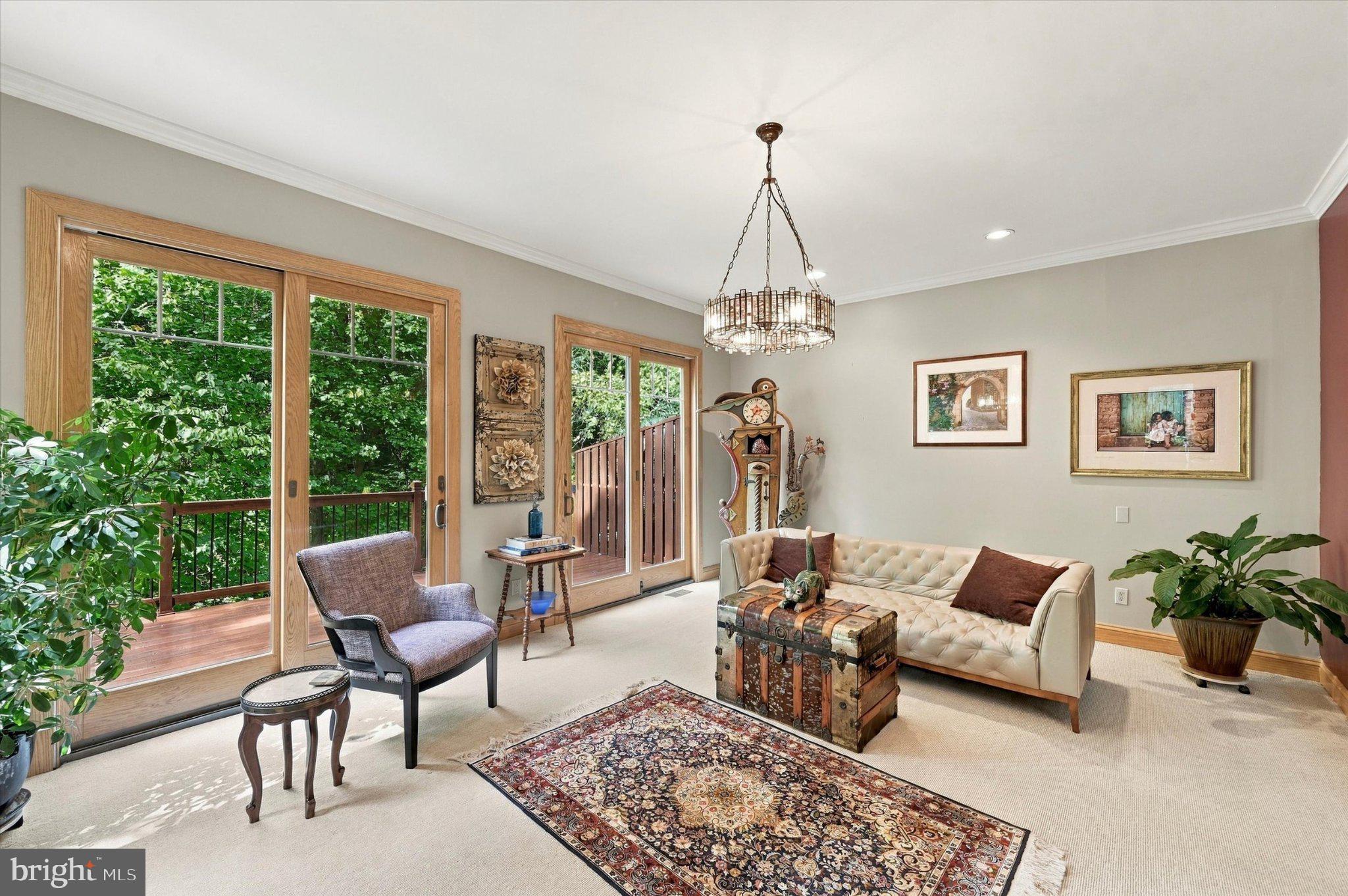 441 WOODED WAY