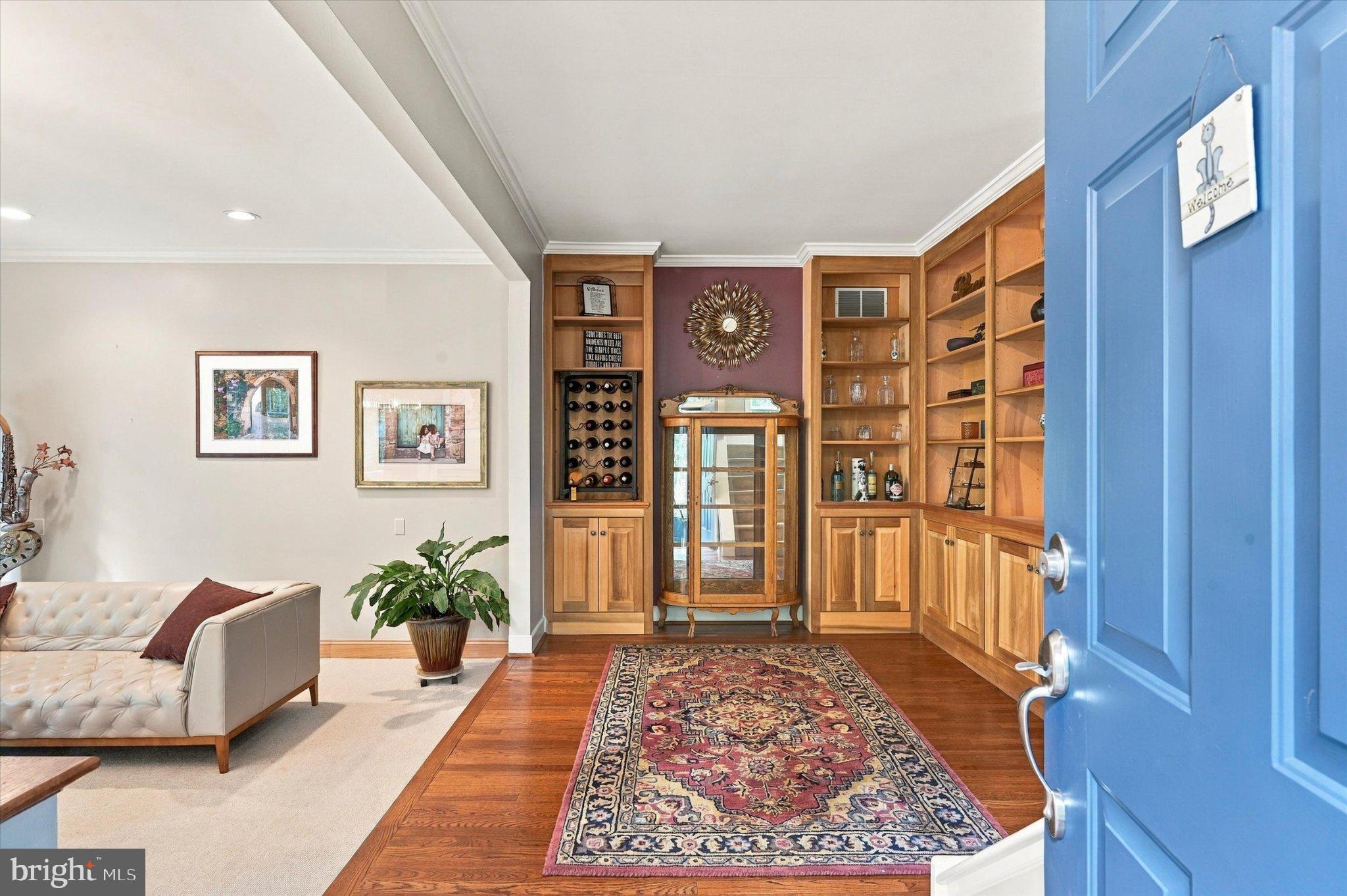441 WOODED WAY