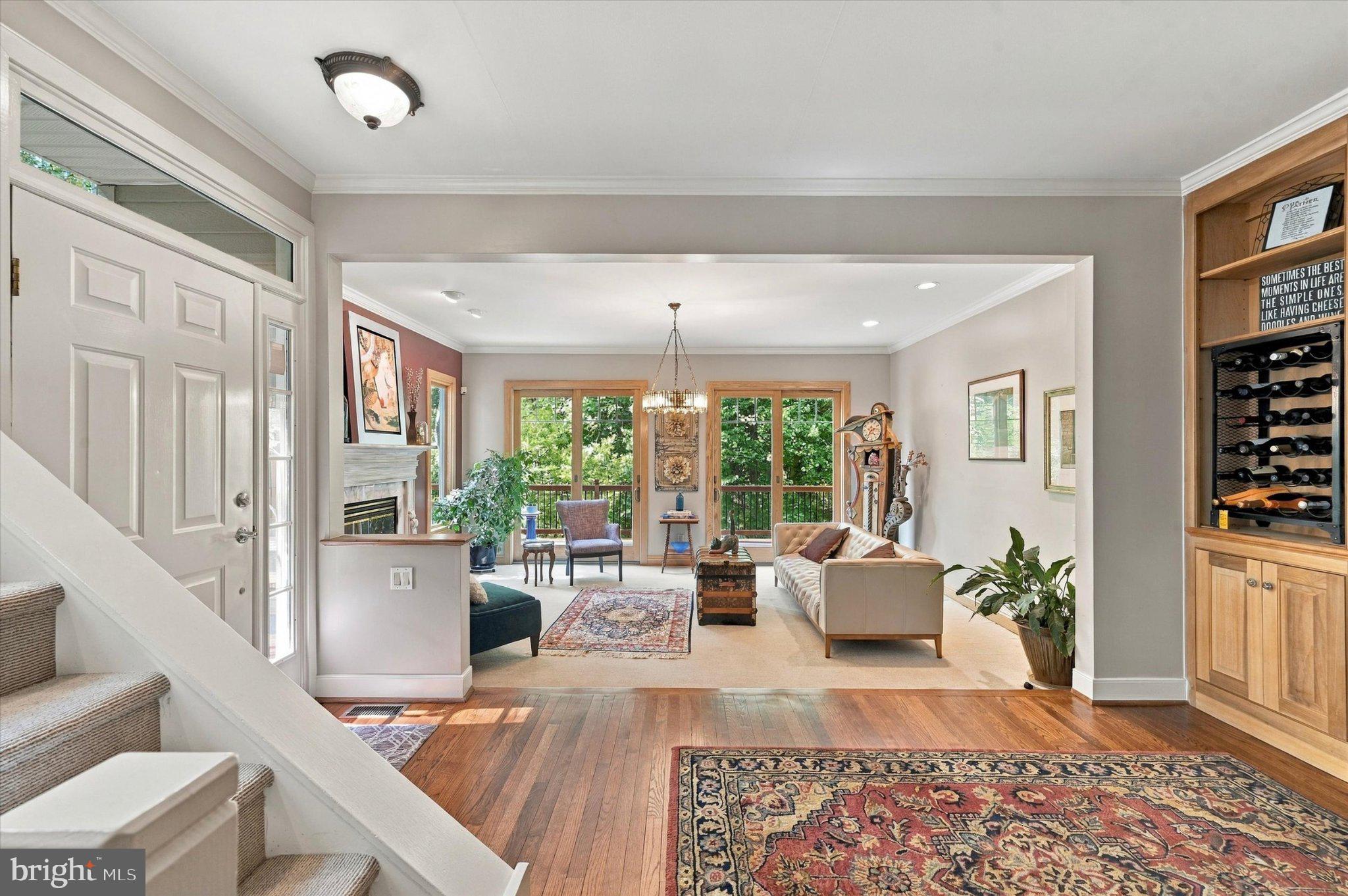 441 WOODED WAY