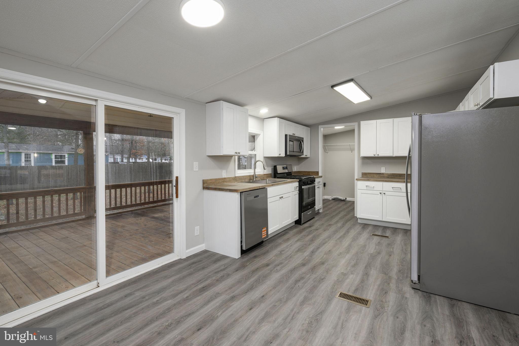 CAPTAINS GRANT - Residential