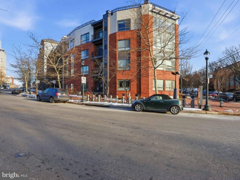 Condo For Sale - 8005 13th Street #411<br/> SILVER SPRING, MD 20910
