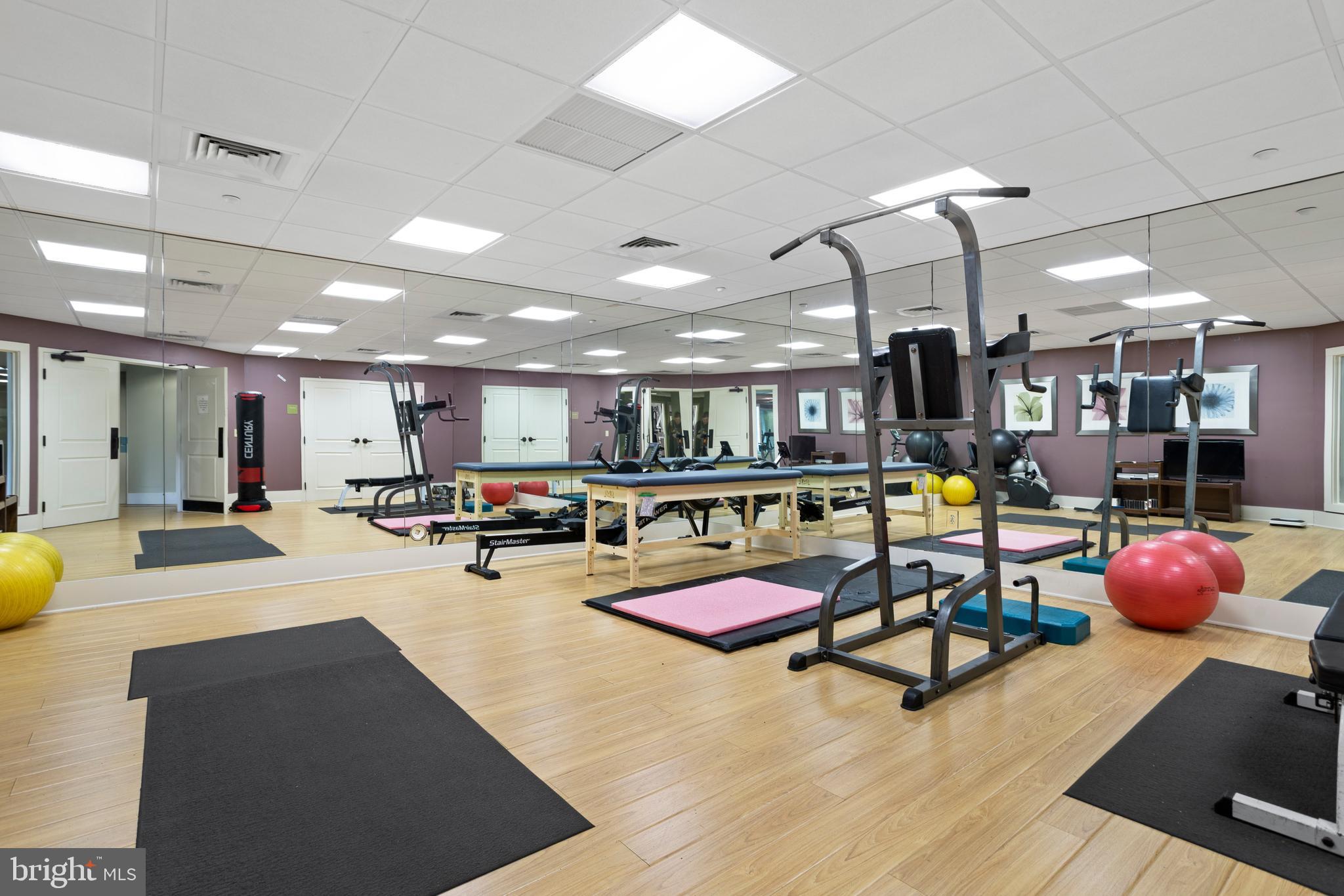 WINDSOR AT GLEN MI - Residential