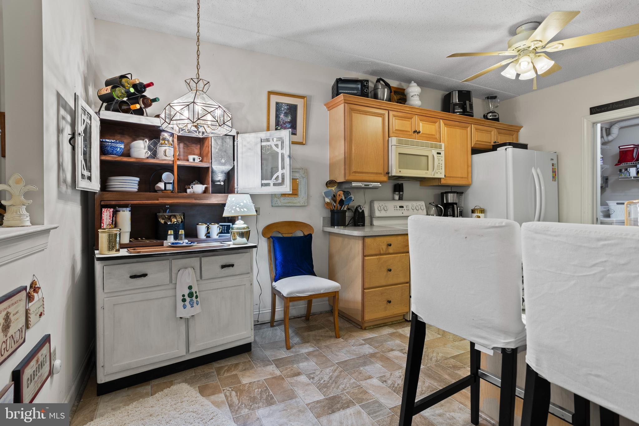 WINDSOR AT GLEN MI - Residential