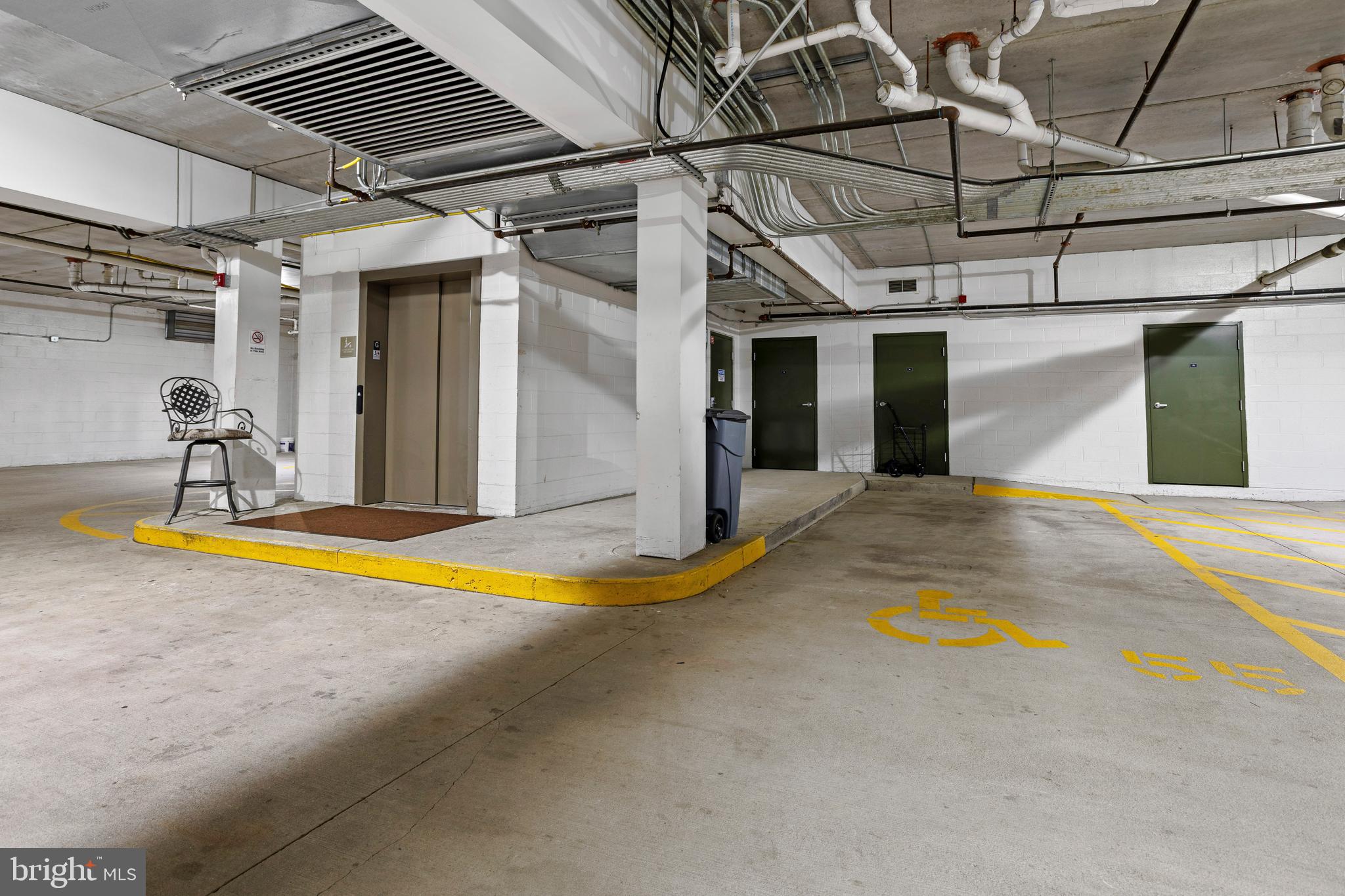 WINDSOR AT GLEN MI - Residential