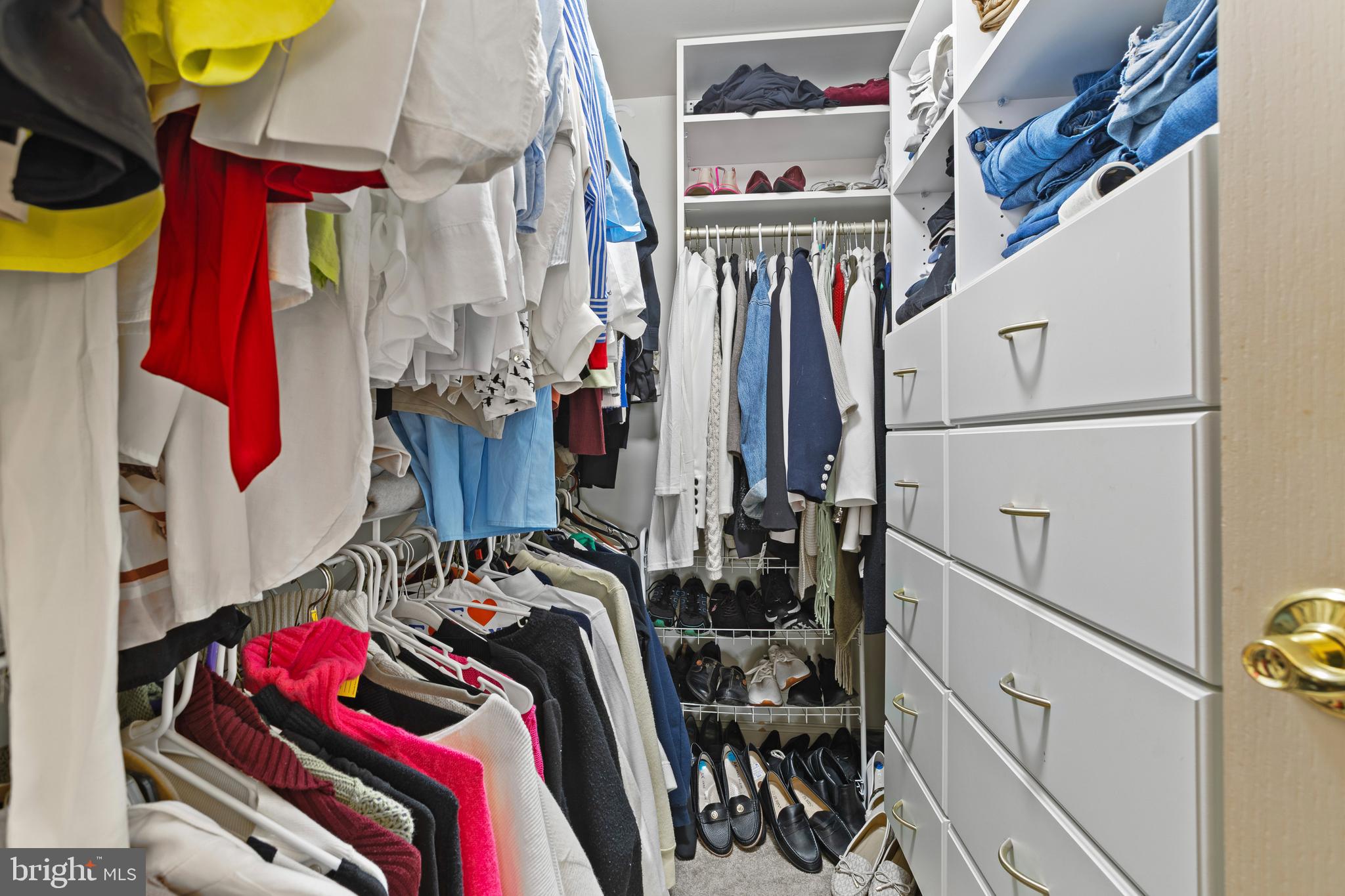 WINDSOR AT GLEN MI - Residential