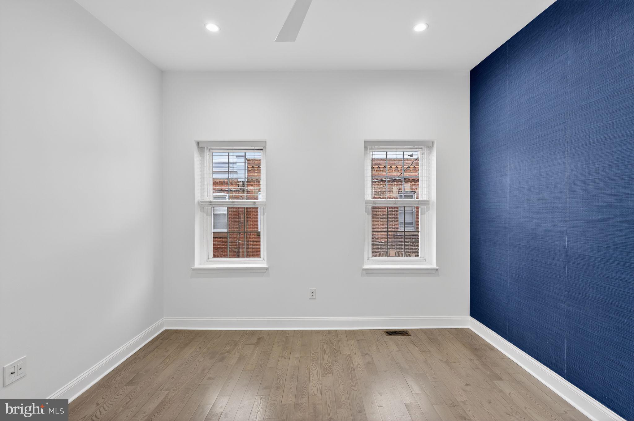 PORT RICHMOND - Residential