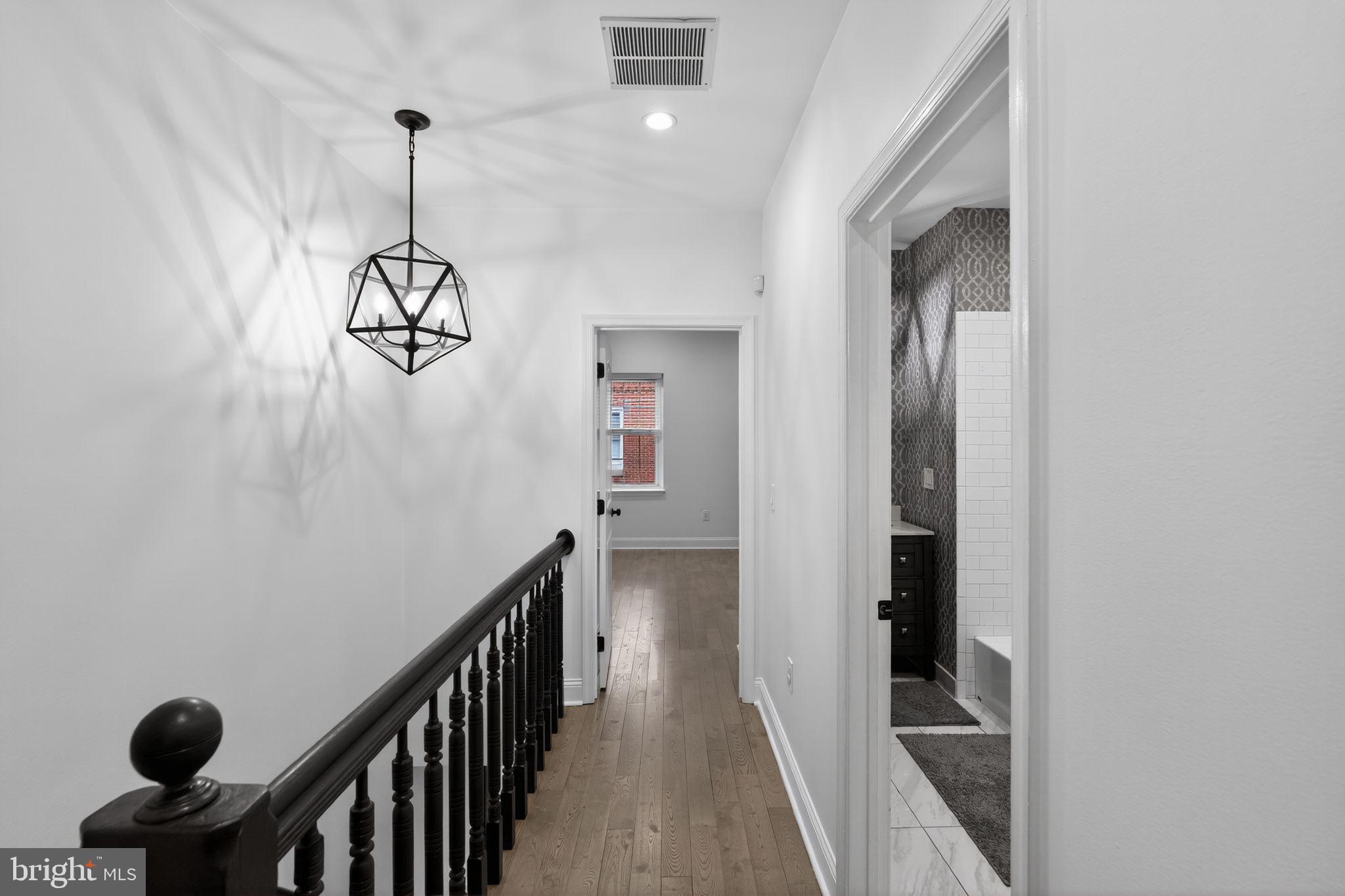 PORT RICHMOND - Residential