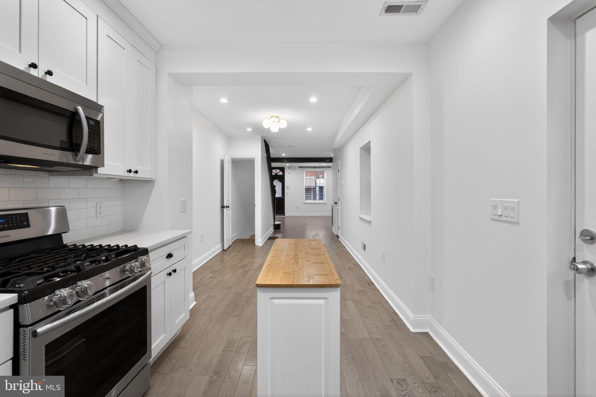 PORT RICHMOND - Residential