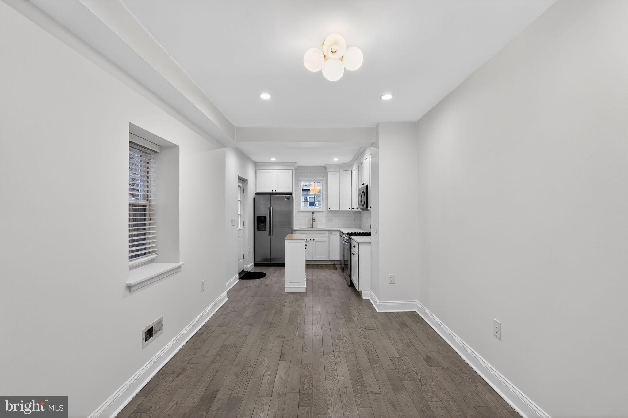 PORT RICHMOND - Residential