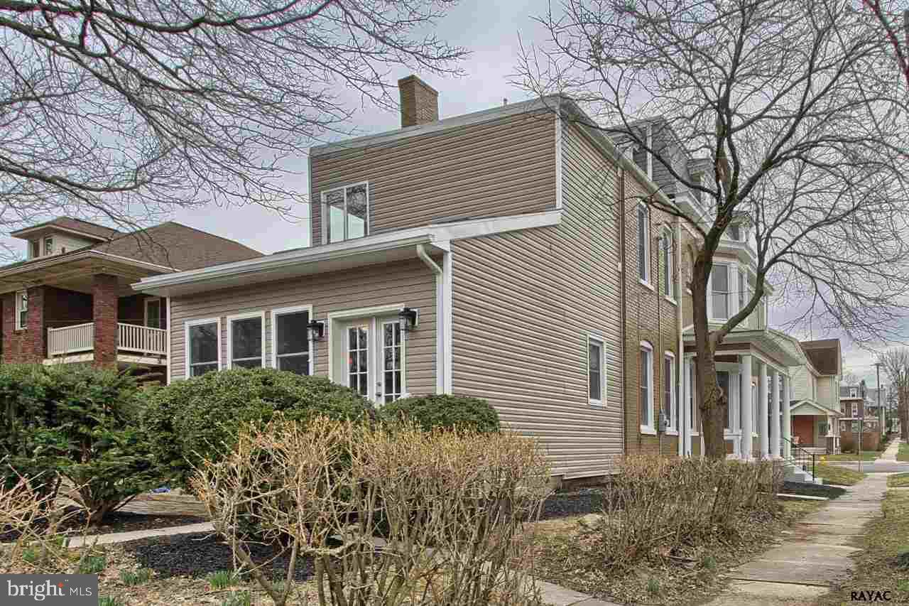 ELMWOOD - Residential