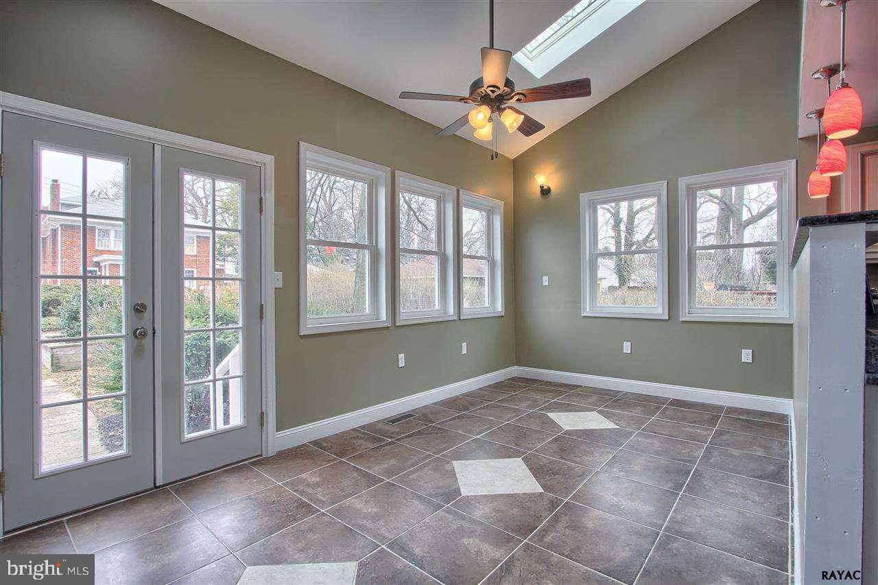 ELMWOOD - Residential