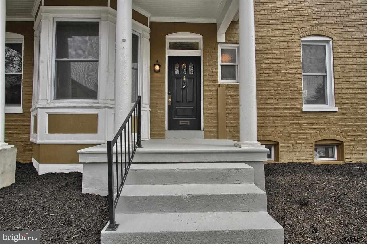 ELMWOOD - Residential