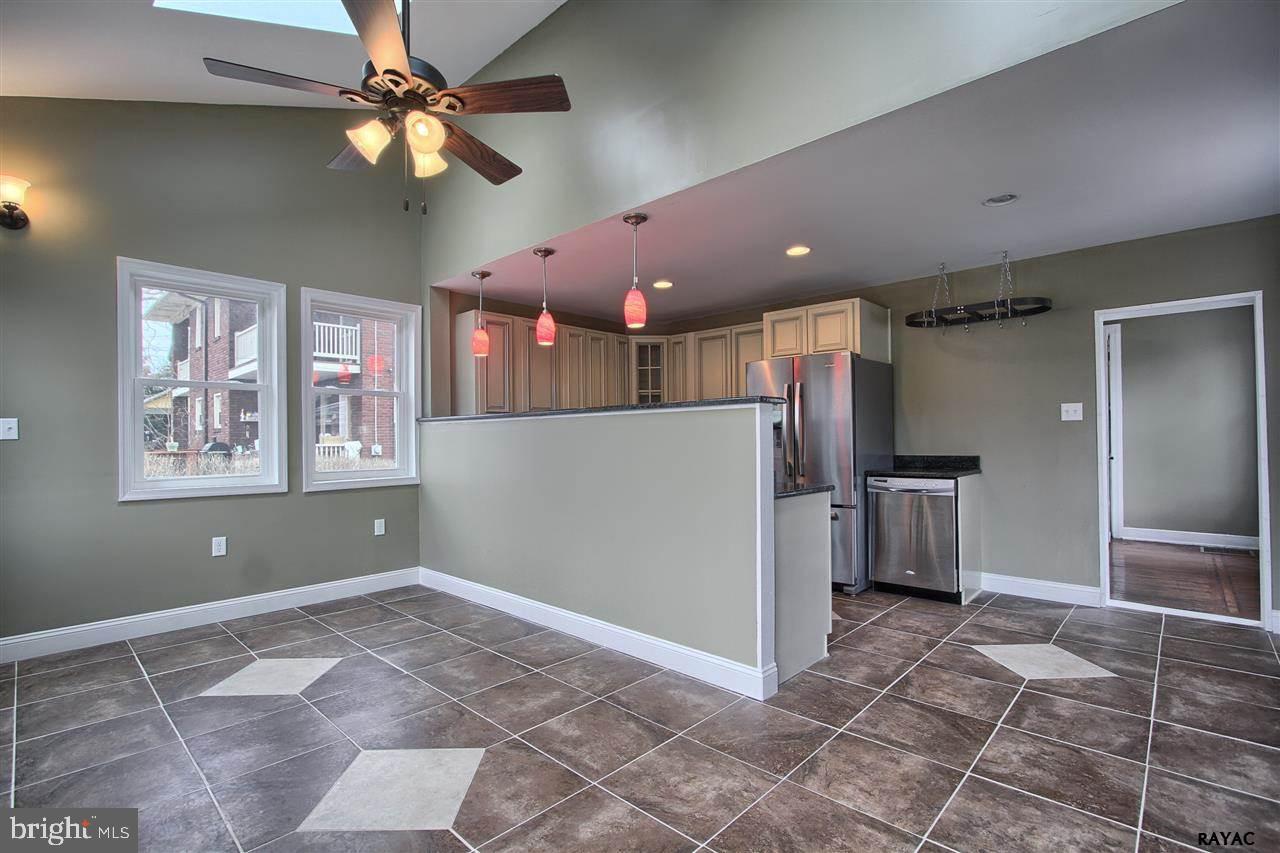 ELMWOOD - Residential