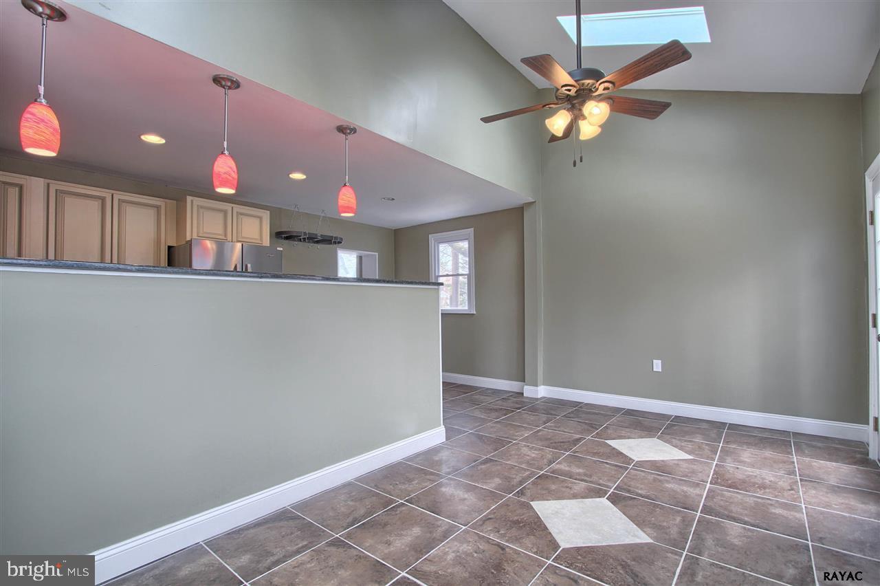 ELMWOOD - Residential