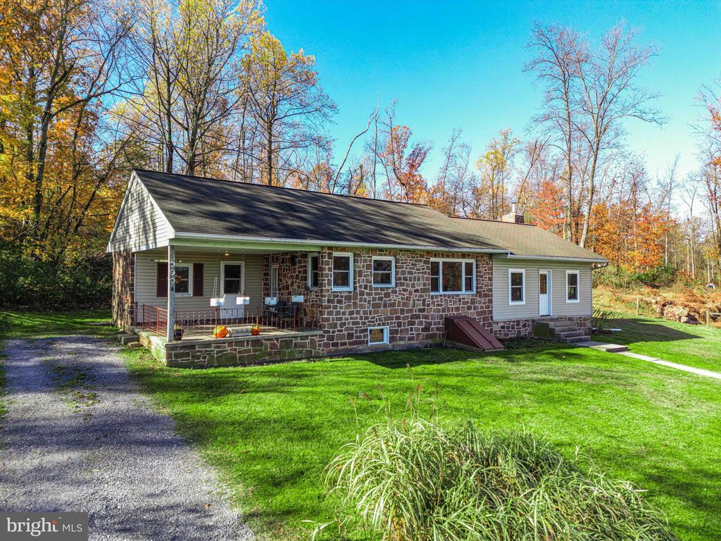 Photo of 675 S Ridge Road, DENVER, PA 17517 (MLS # PALA2080064)