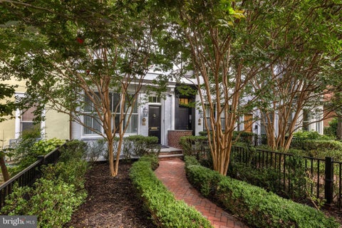 Townhouse For Sale - 1619 19th Street<br/> WASHINGTON, DC 20009