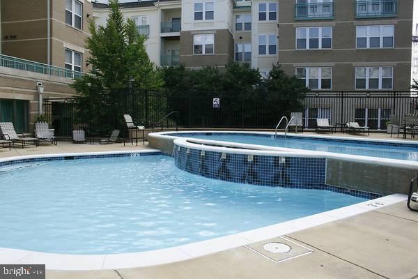 MARKET STREET AT TOWN CENTER - Residential