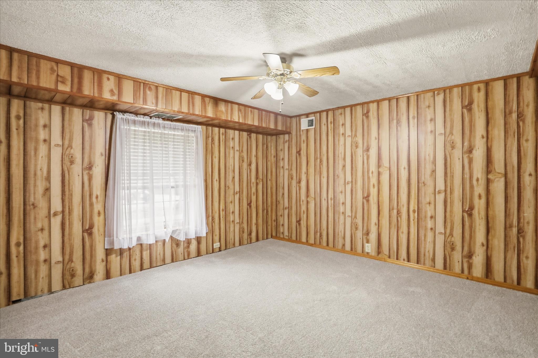 CUT OFF ROAD - Residential