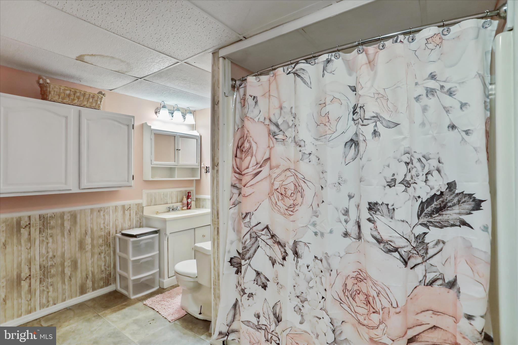 CUT OFF ROAD - Residential