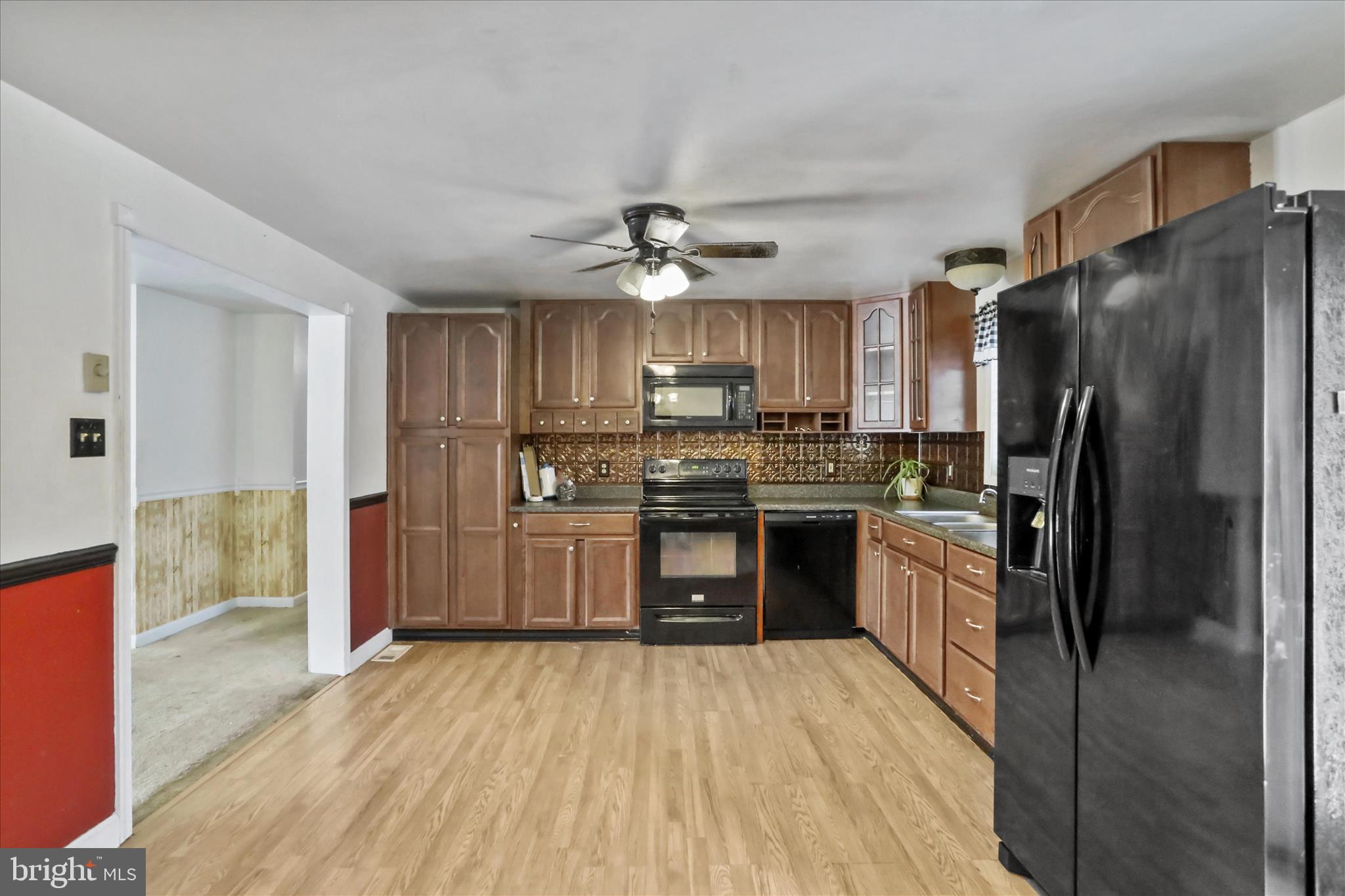 CUT OFF ROAD - Residential