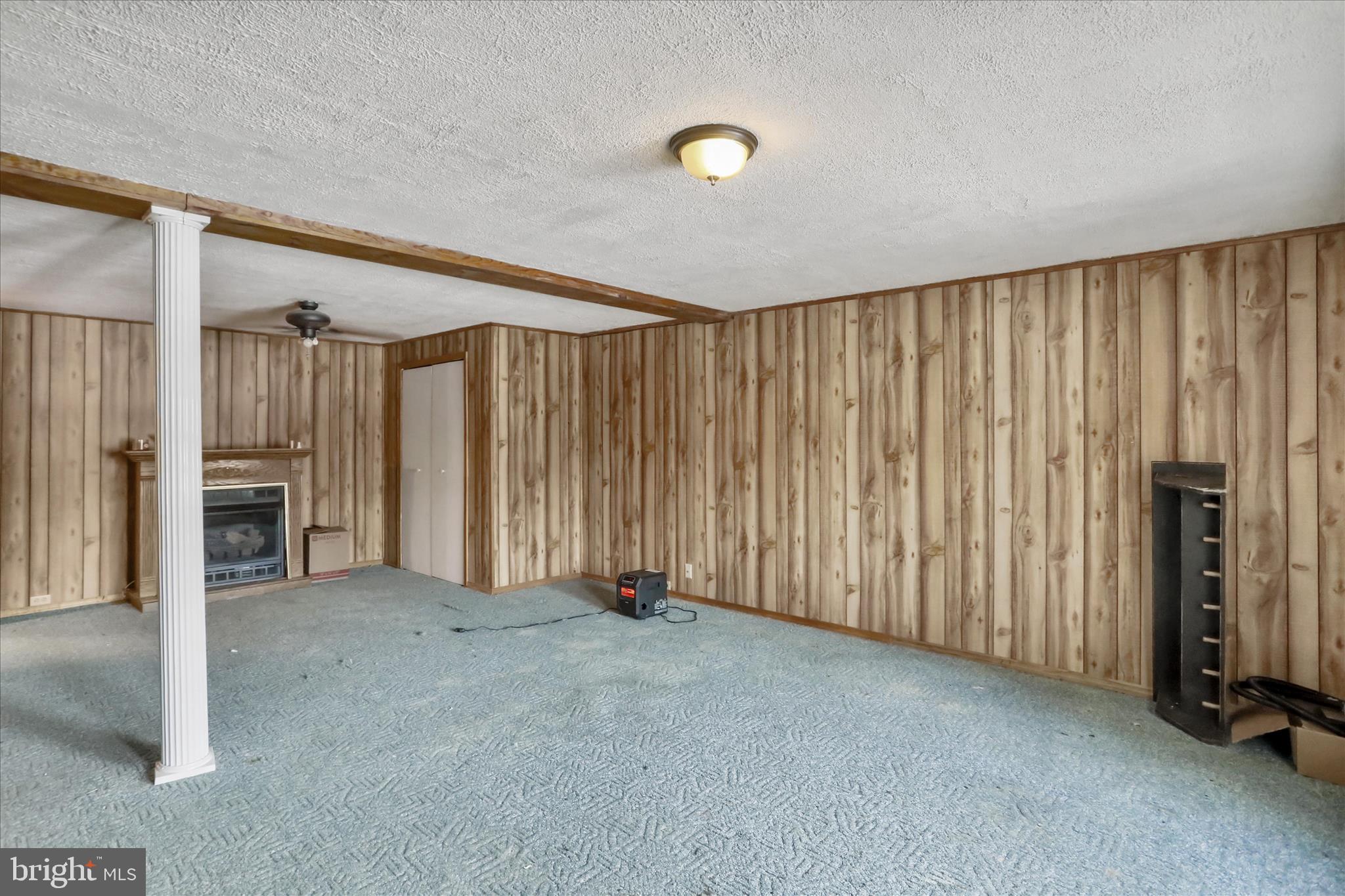 CUT OFF ROAD - Residential