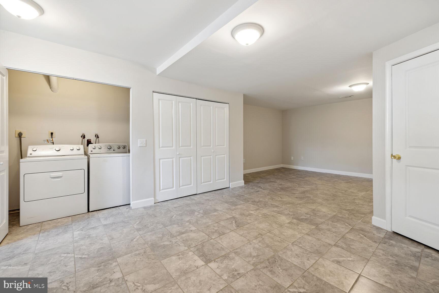 FERNSHIRE FARMS - Residential