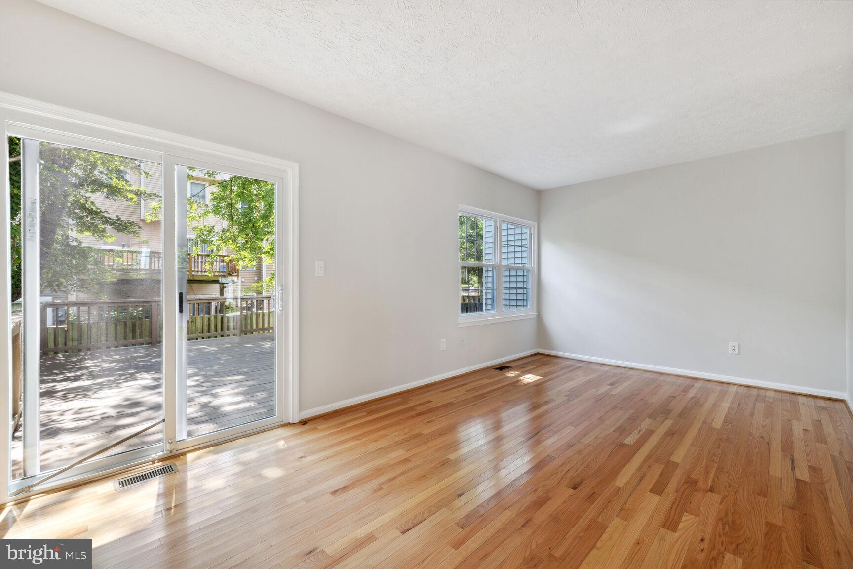 FERNSHIRE FARMS - Residential