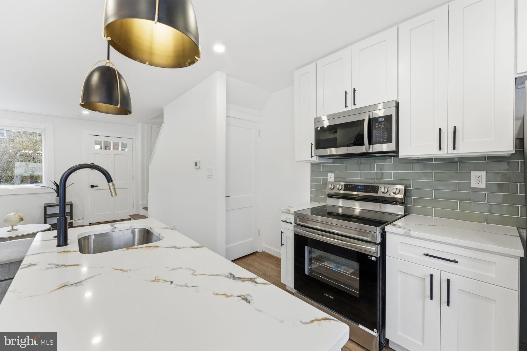 4243 HILDRETH STREET SE