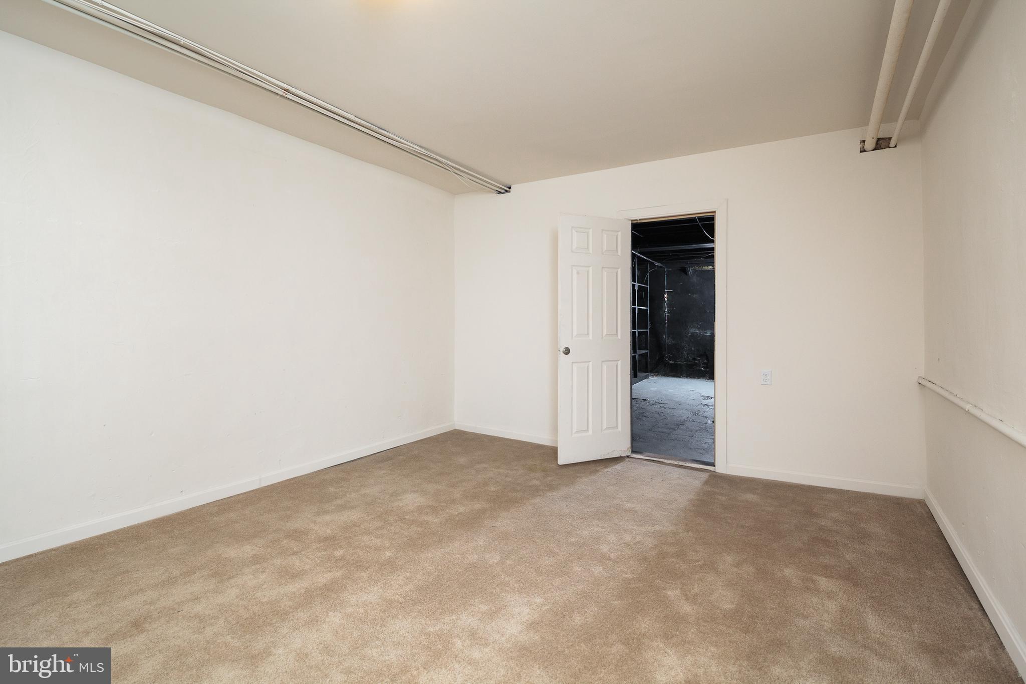 HAMPDEN HISTORIC DISTRICT - Residential Lease