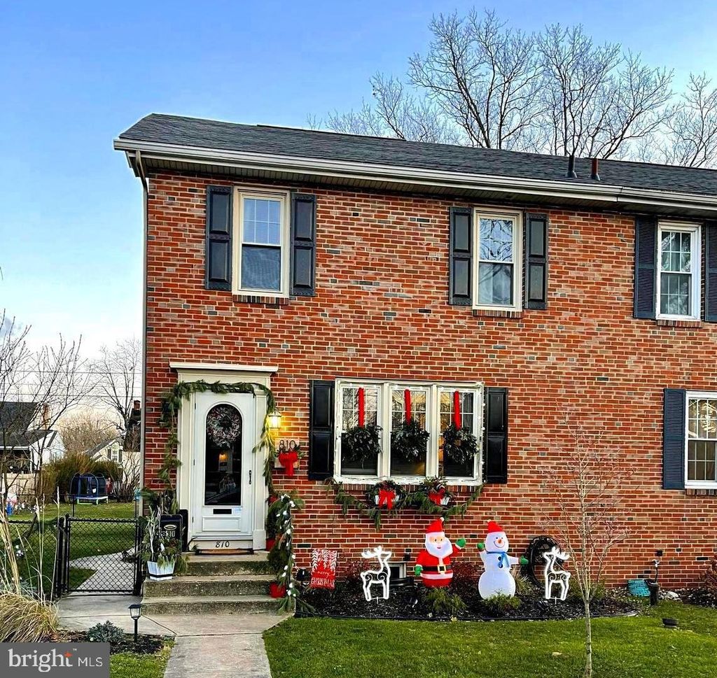 Photo of 810 N Washington Street, POTTSTOWN, PA 19464 (MLS # PAMC2163942)