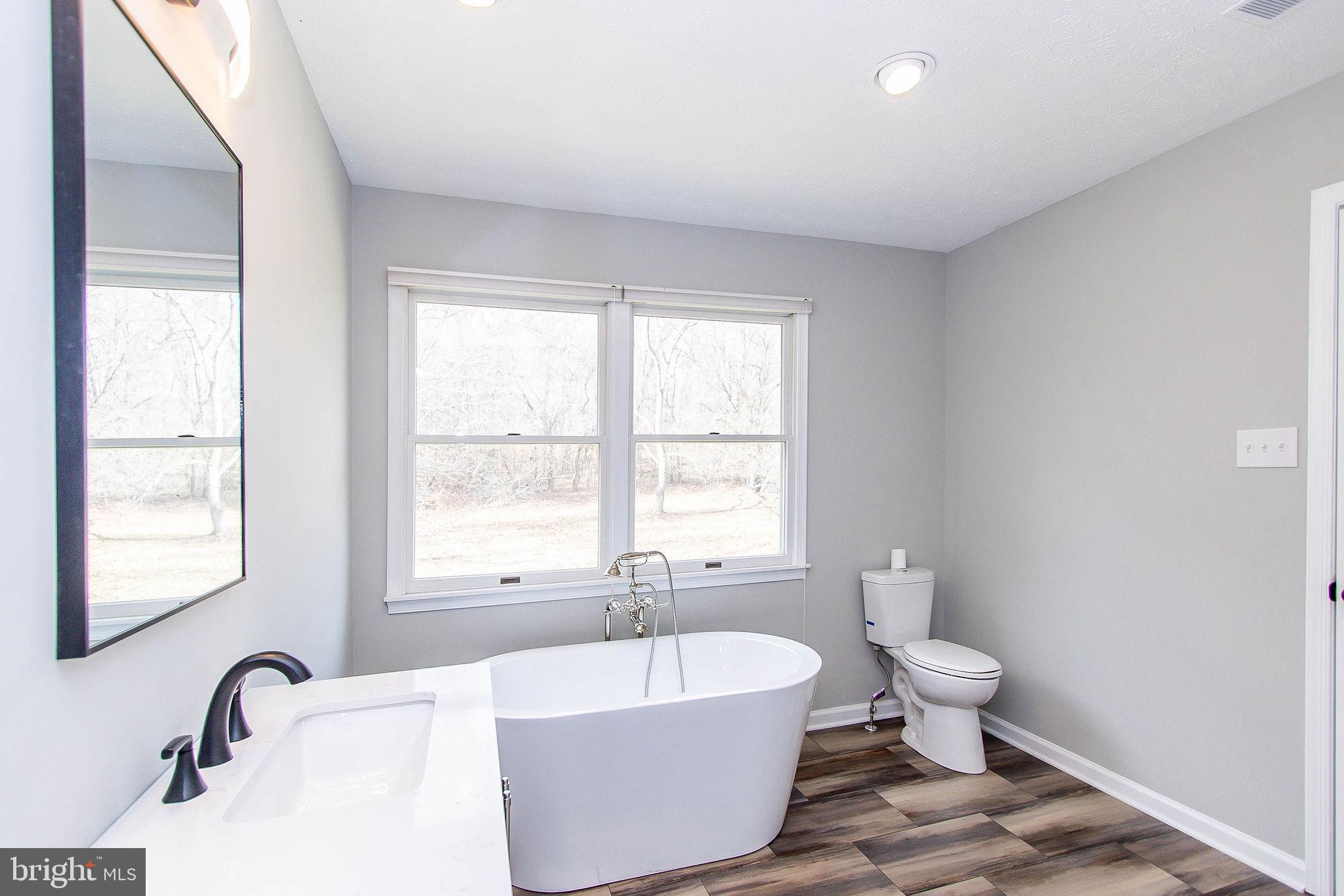 NOLLVILLE MANOR - Residential