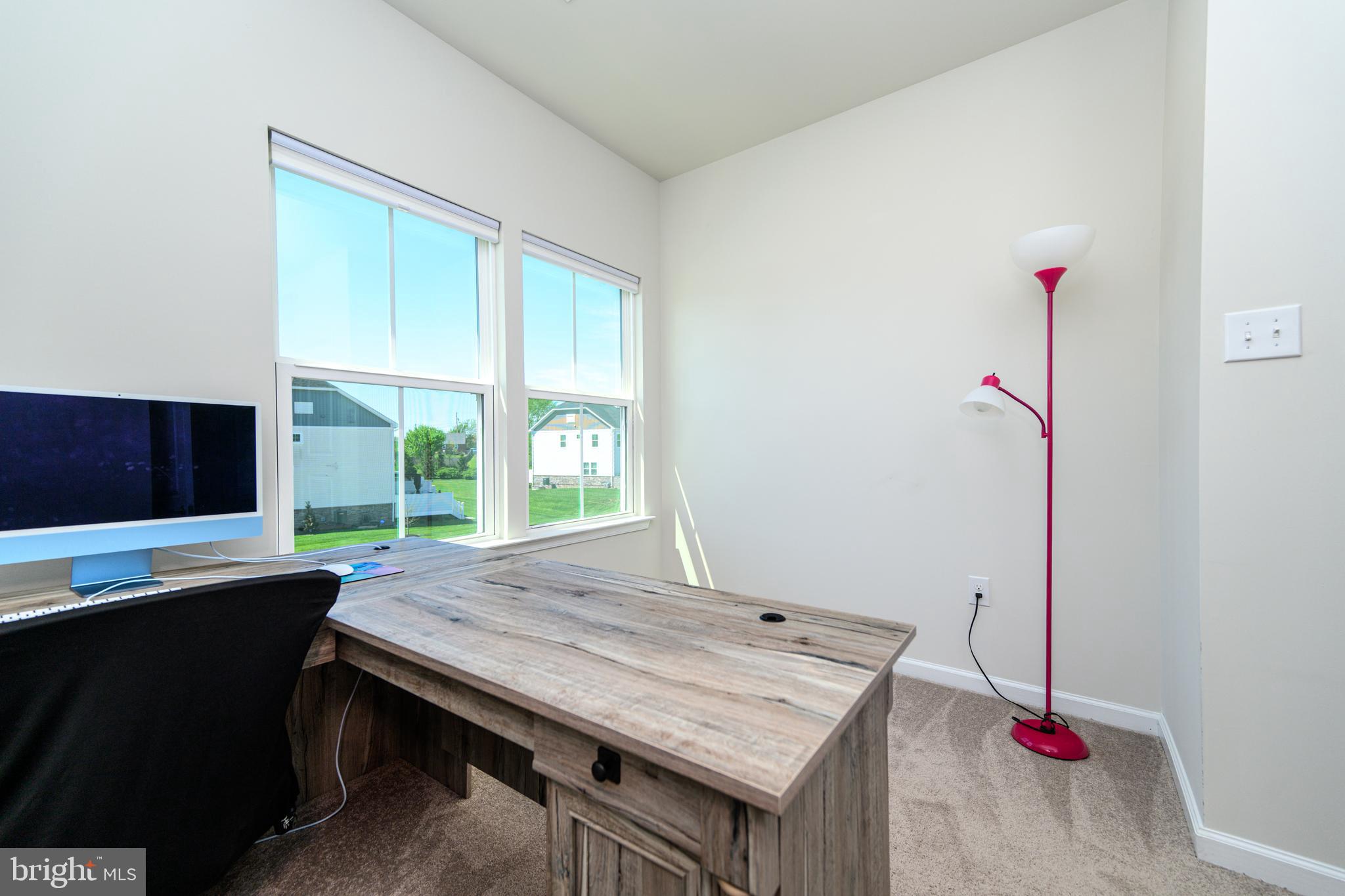 MONTGOMERY VIEW - Residential