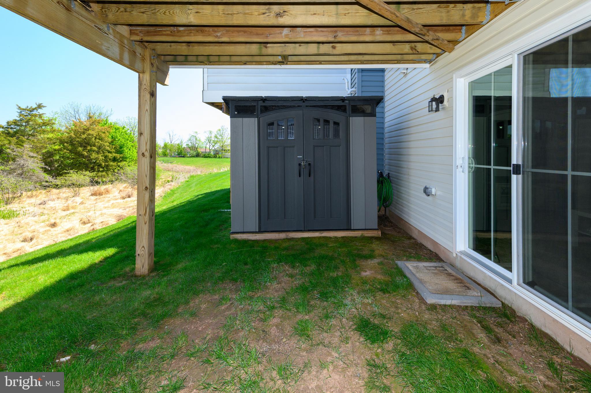 MONTGOMERY VIEW - Residential