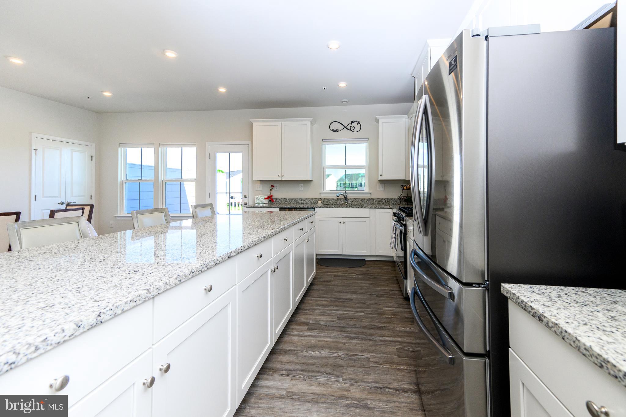 MONTGOMERY VIEW - Residential